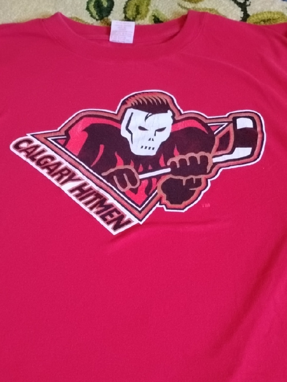 Men's Red Vintage XL Hockey Calgary Hitmen Sports Team Shirt